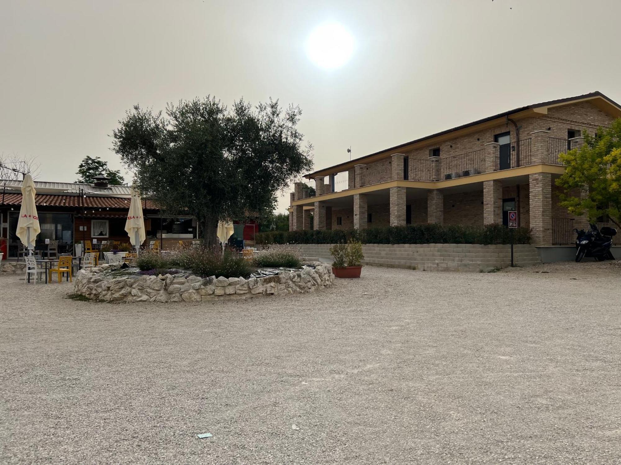 Ll Crinale Village Colli del Tronto エクステリア 写真