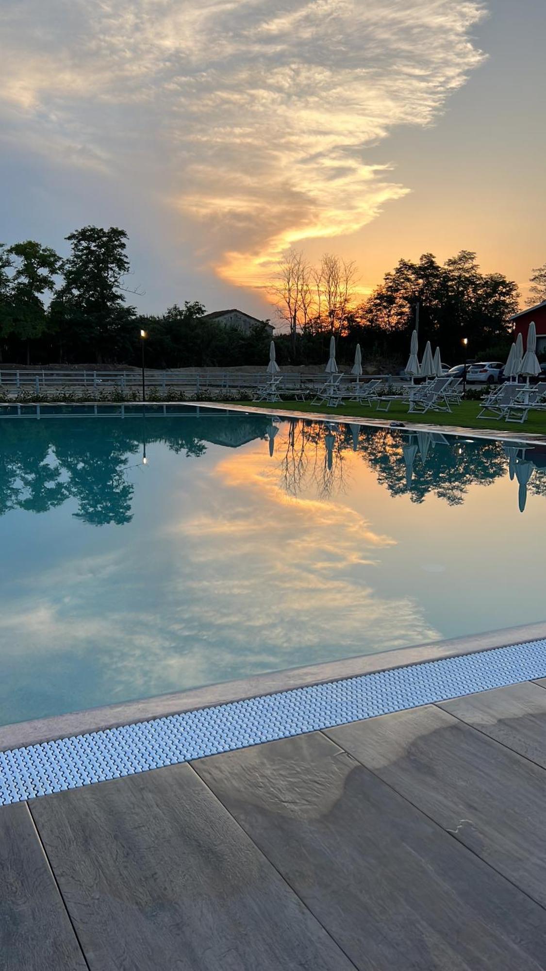 Ll Crinale Village Colli del Tronto エクステリア 写真