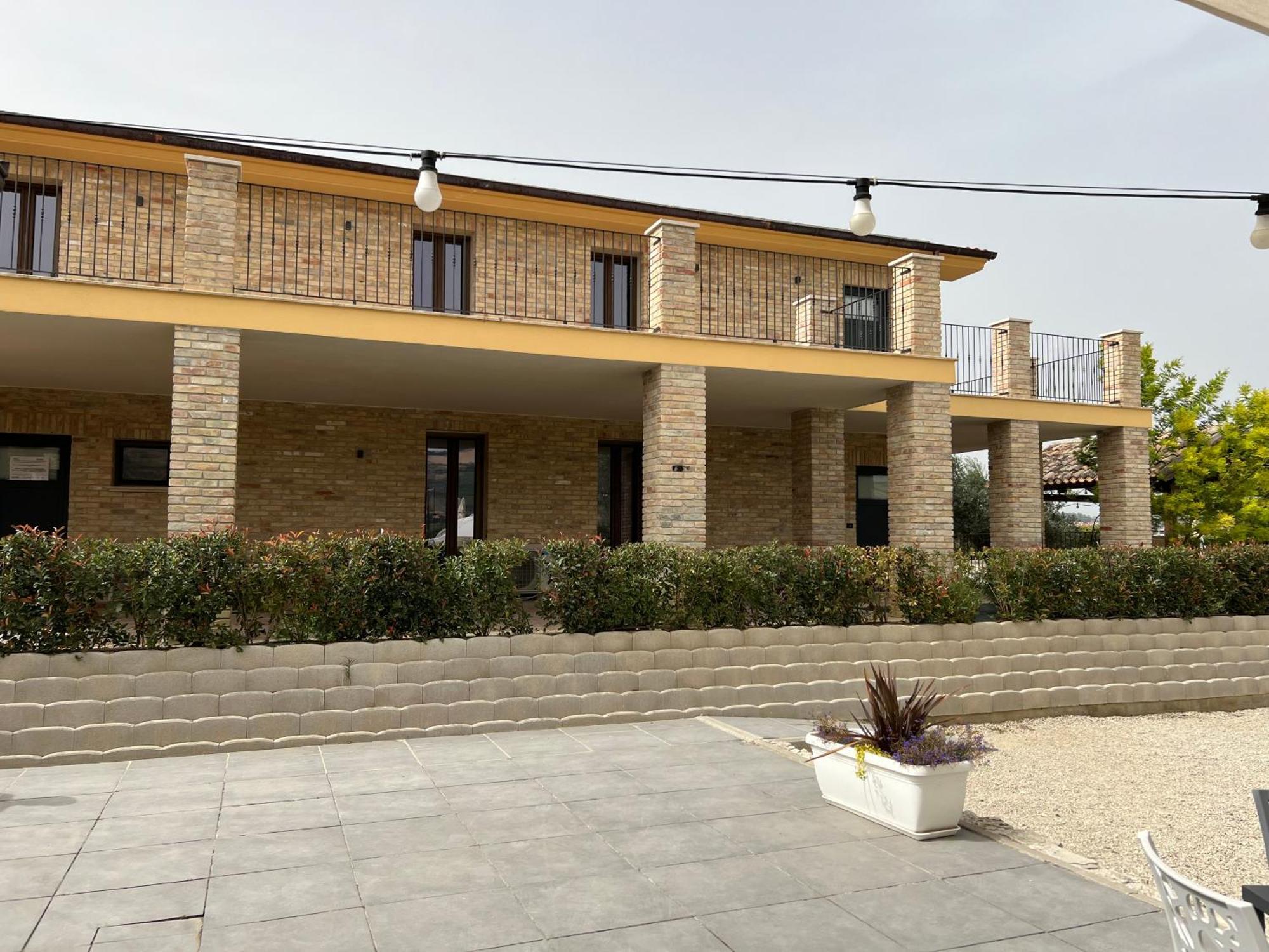 Ll Crinale Village Colli del Tronto エクステリア 写真